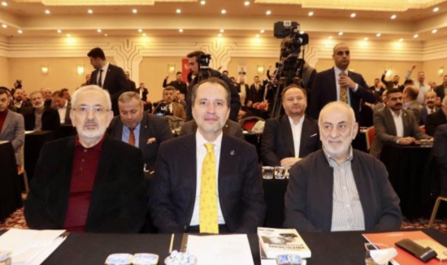 Yeniden Refah Partisi’nden seçimlere tek başına girme kararı