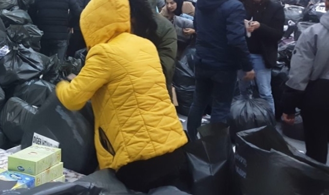 4 belediye personeli deprem yardımlarını çaldı