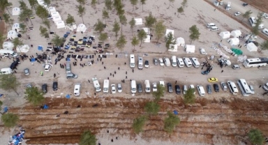 Adıyaman’daki mezarlığın kepçe operatörü: Bir seferinde 150 kişiyi gömdük, uyuyamıyorum…