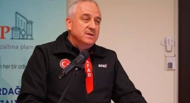 AFAD Afetlere Müdahale Genel Müdürü İsmail Palakoğlu, ilahiyat fakültesi mezunu, afetle ilgili hiç iş yapmamış