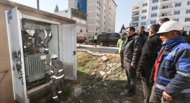 Bakan Dönmez: Doğalgazı özellikle hasarın yoğun olduğu bölgelerde bilerek vermiyoruz