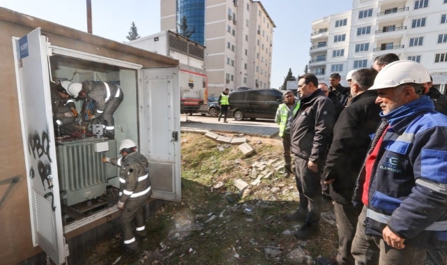 Bakan Dönmez: Doğalgazı özellikle hasarın yoğun olduğu bölgelerde bilerek vermiyoruz