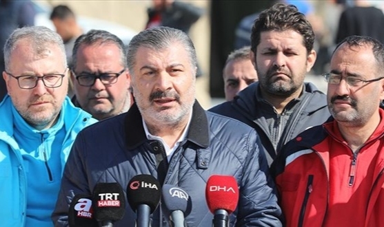 Bakan Koca: Depremde 448 sağlık çalışanı hayatını kaybetti