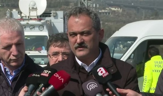 Bakan Özer: 10 il ile ilgili durumu yarın açıklayacağız