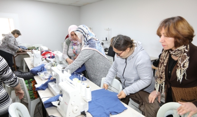 Bayraklı’dan ‘sıcak’ dayanışma