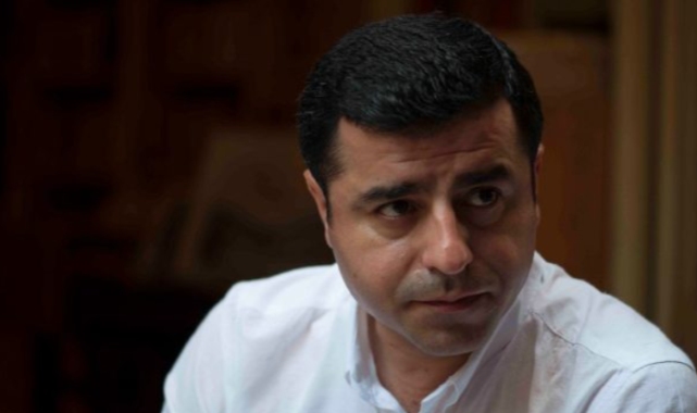 Demirtaş: TBMM’yi yok sayıp seçimleri ertelemek açıkça siyasi darbedir