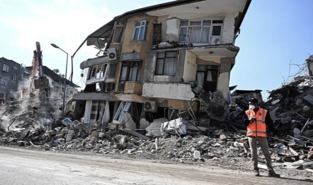 Depremde yıkılan binalar: Tutuklanan 171 kişi hakkında detaylar belli oldu