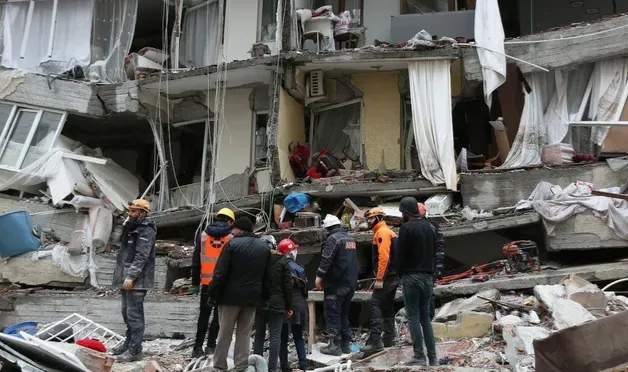 Depremzedeye 10 bin liralık hane desteği ödemeleri başladı