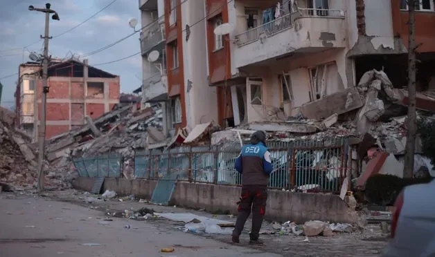 Diyarbakır'da 33 kişi hakkında gözaltı kararı