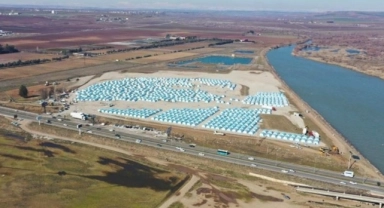 Diyarbakır'da uyarılara rağmen nehrin kıyısına çadır kent kuruldu: Ciddi taşkın riski var