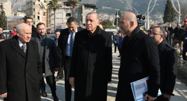 Hukukçulardan Cumhurbaşkanı Erdoğan ve bakanlar hakkında suç duyurusu
