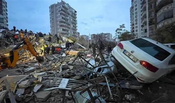 İngiliz uzman çifte depremi değerlendirdi: Türkiye'de 'en kötü senaryo' yaşandı