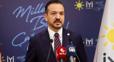 İyi Parti Sözcüsü Zorlu: 124 TIR, 11 kamyon yardım malzememiz bölgeye ulaştı