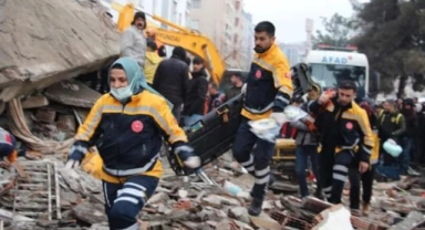 Kızılay Başkanı açıkladı! Deprem bölgesi için kritik 72 saat detayı
