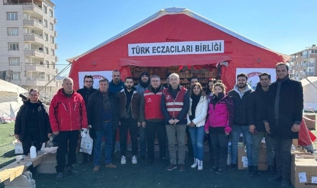 Kızılay deprem bölgesine koşan eczacılara da çadır satmış