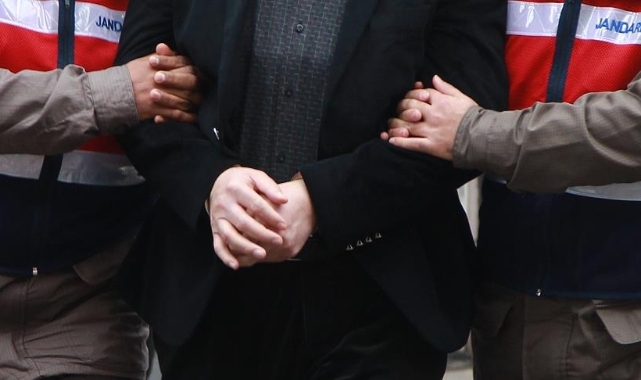 Depremlerde yıkılan binalarla ilgili 131 kişi tutuklandı