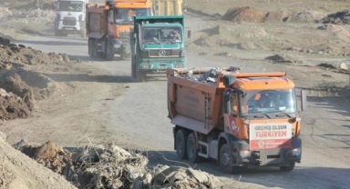 Soylu’dan enkaz açıklaması: Sadece Antakya'da 15 milyon ton