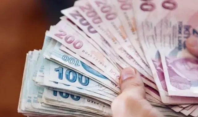 Türkiye genelinde memur maaşlarına erken ödeme
