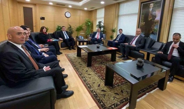 Altılı masadan ittifak başvurusu: YSK'ya sunuldu