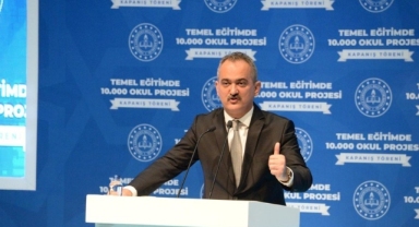 Bakan Özer: Depremden etkilenen 4 ilde eğitim kademeli başlayacak