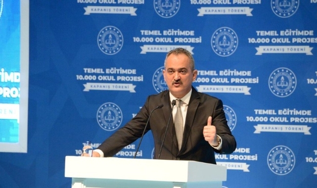 Bakan Özer: Depremden etkilenen 4 ilde eğitim kademeli başlayacak