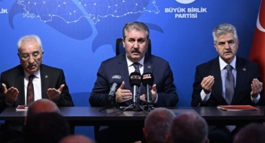 BBP’li Destici’den İYİ Parti açıklaması: Cumhur İttifakı'na davet edilmesi etik olur