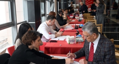 CHP'de milletvekili aday adaylığı için başvurular başladı