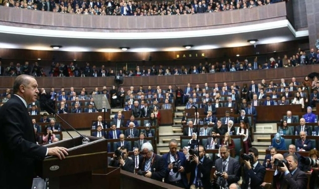 Cumhurbaşkanı Erdoğan'ın adaylığı, milletvekillerinin imzasına açıldı