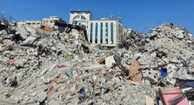 Deprem bölgesinde yıkılan binalarla ilgili 279 kişi tutuklandı