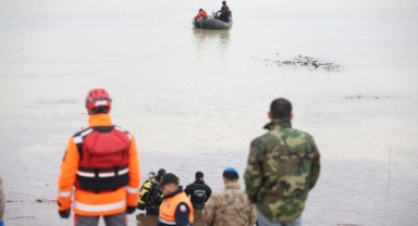 Deprem bölgesini vuran sel felaketinde can kaybı 19'a yükseldi