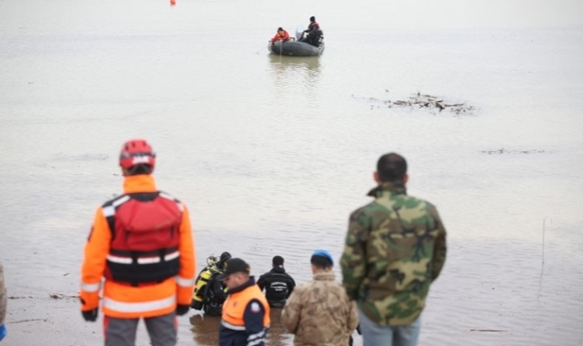 Deprem bölgesini vuran sel felaketinde can kaybı 19'a yükseldi