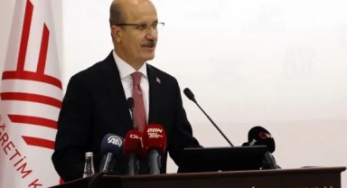 Depremzede öğrenciler için öğrenim ücreti kararı
