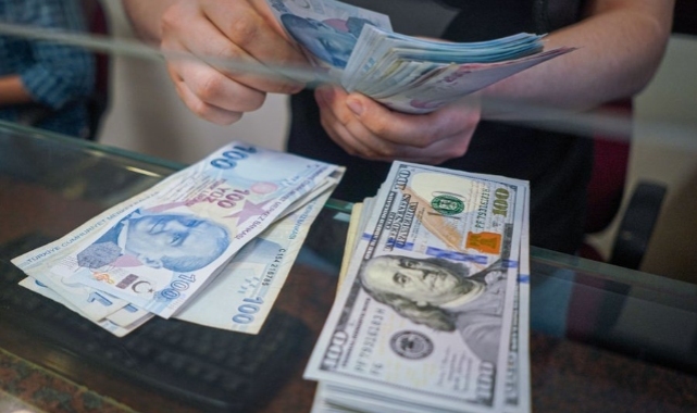 Dolar 19 TL'yi aştı