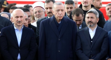 Erdoğan: Bay Kemal arzu edersen sana da bir tane ev verebiliriz