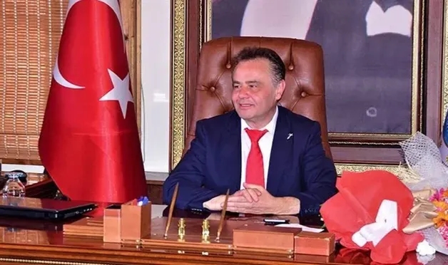 Görevden uzaklaştırılan Bilecik Belediye Başkanı'na 2 yıl 1 ay hapis cezası