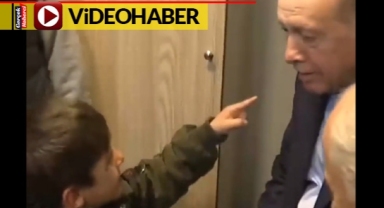 Görüşme sırasında depremzede bir çocuk: “Sana Tayyip dede diyeceğiz”