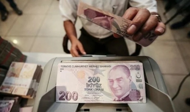 Hazine 4.7 milyar lira borçlandı