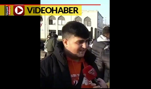 İzleyenlerin boğazı düğümlendi: 15 yaşındaki çocuk ağladı, herkesi ağlattı