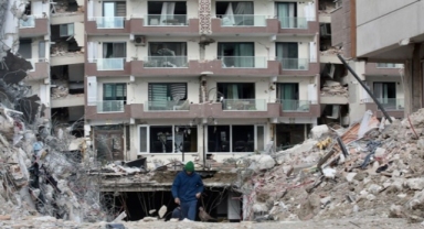 Kahramanmaraş depremleri: Tutuklu sayısı 317'ye yükseldi