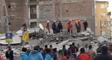 Malatya'da 5 katlı bina çöktü