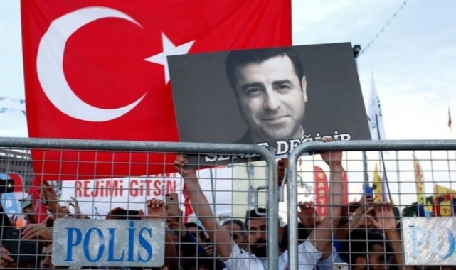 Selahattin Demirtaş: Bundan sonra hedef Sayın Kılıçdaroğlu’nun tüm Türkiye’nin ortak adayı olmasını sağlamaktır