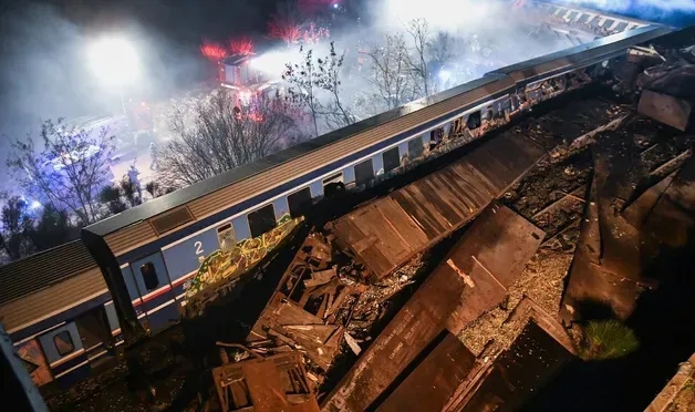 Yunanistan'da tren kazası: Ulaştırma Bakanı Karamanlis istifa etti