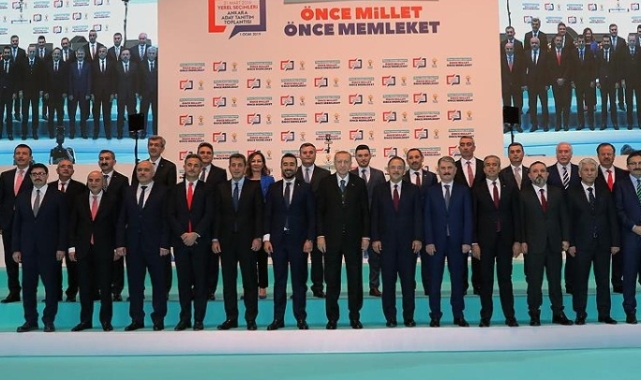 AK Parti'de kimler elendi, kimler devam ediyor?