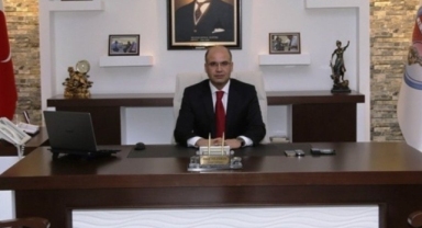 Ayağa kalkmadığı için personeline soruşturma açmıştı: O isim görevinden alındı