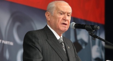 Bahçeli'den Akşener'e: Çıldırmış gibi sağa sola mermi kovanı atması saygısızlıktır