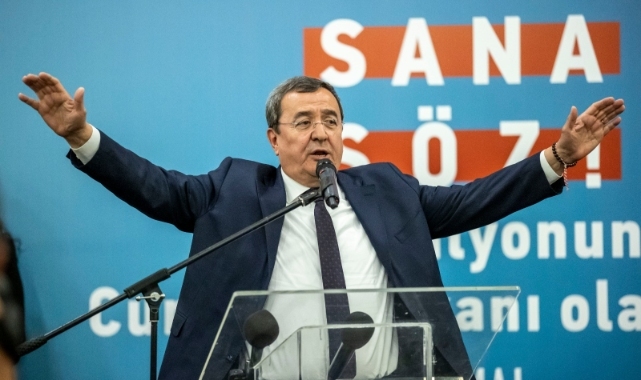 Başkan Batur Romanlara seslendi: "14 Mayıs hepimizin bayramı olacak"