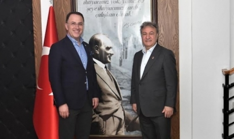 Başkan İduğ Beylikdüzülü mevkidaşını ağırladı: "Bornovalılar çok şanslı"