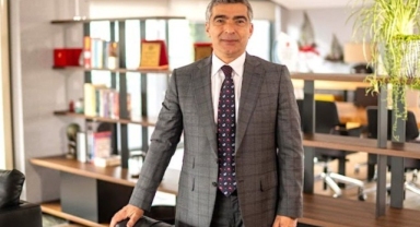 Bedava gelen aşıları 12 milyon dolara devlete satmıştı: AK Parti'den aday oldu