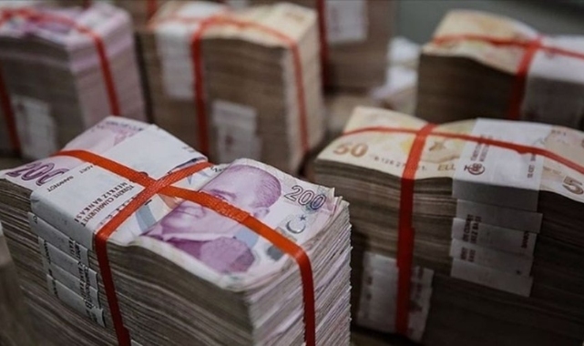 Bütçe bir ayda 47 milyar lira açık! Hem gelir hem gider arttı