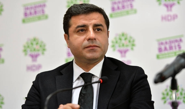 Demirtaş'tan dikkat çeken oy pusulası paylaşımı: Kılıçdaroğlu'na destek istedi